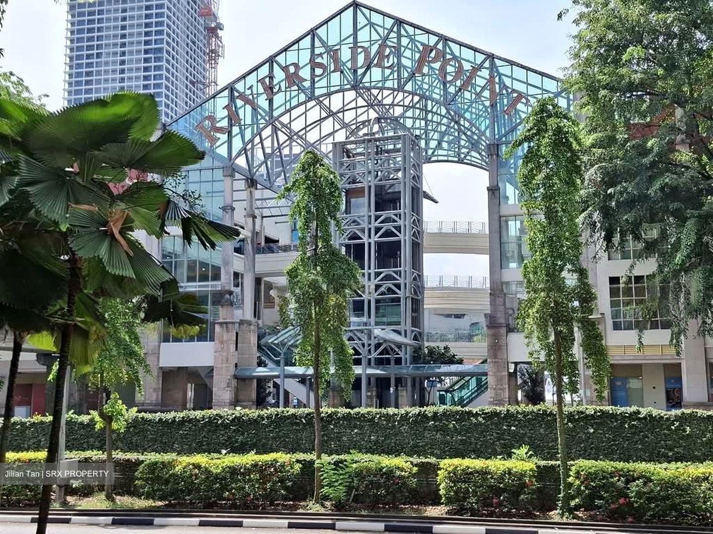 The Riverside Piazza (D1), Retail #599583951